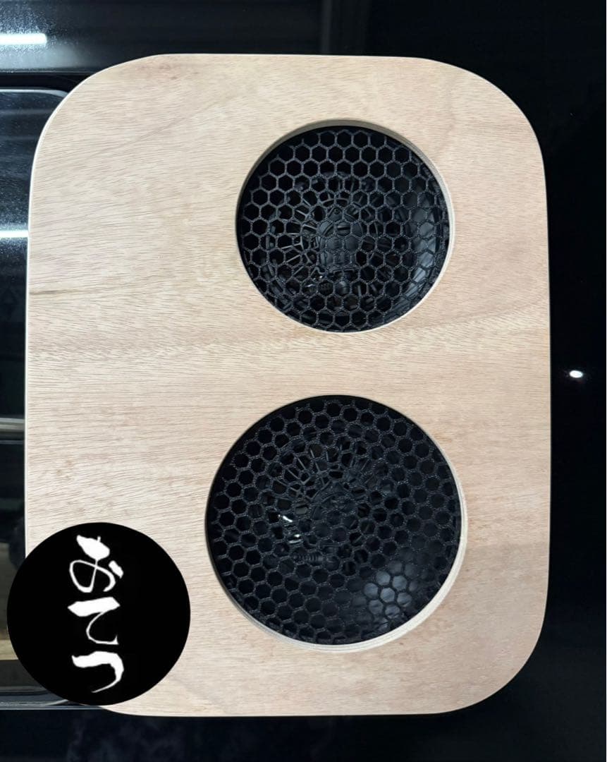 ハイエースWAVE2＆3 ダクトパネル 換気扇アタッチメント付き 運転席側小窓