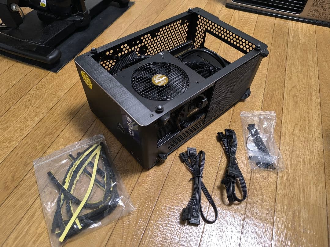 mini-ITX ケース RAIJINTEK OPHION 550W 電源セット