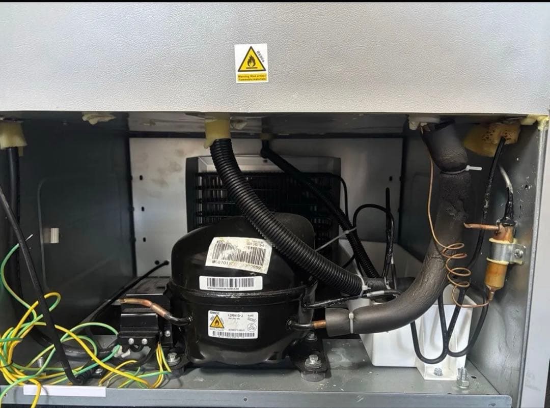 【中古】冷蔵ショーケース TBSC-352 352L大容量