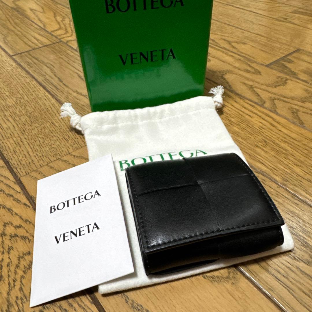 BOTTEGA VENETA カセット折り畳みパース ブラック