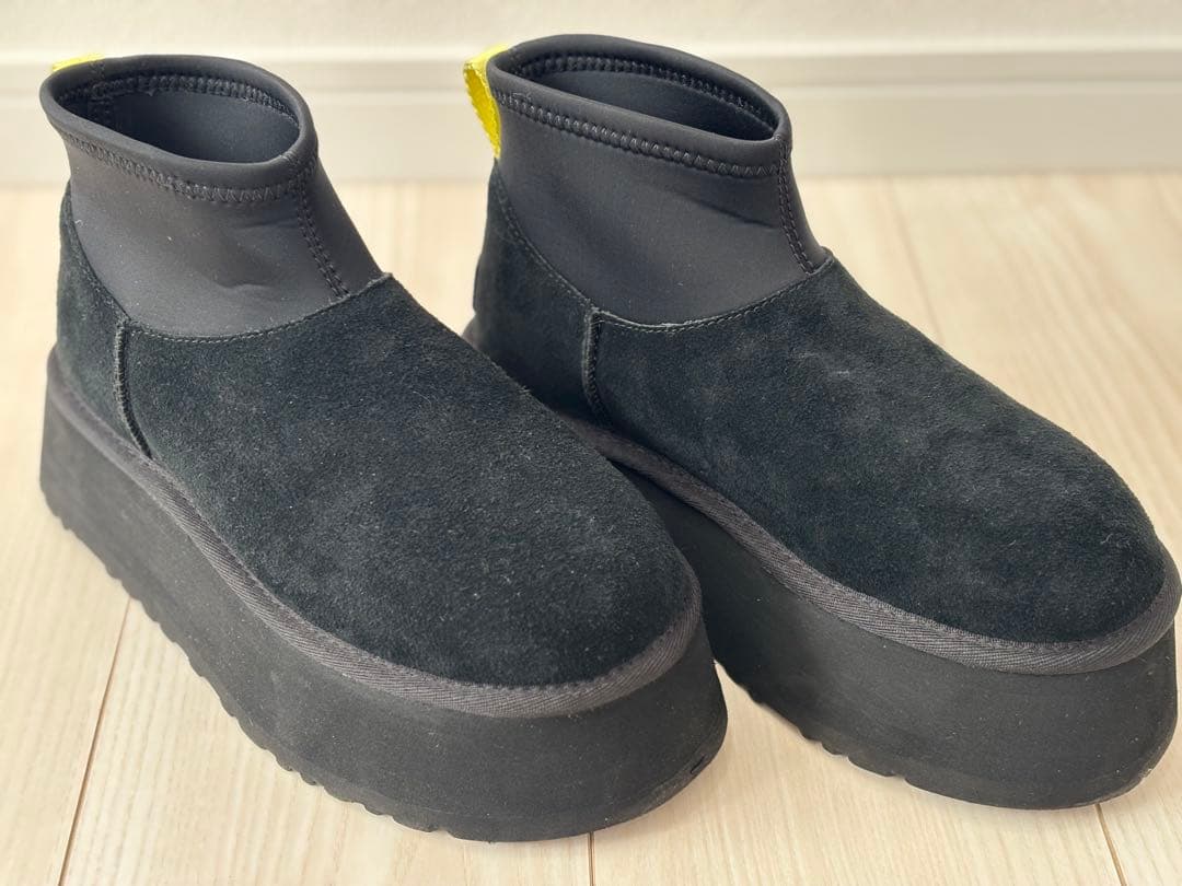 [現品限り]UGG Classic Mini Dipper ブラック 23cm