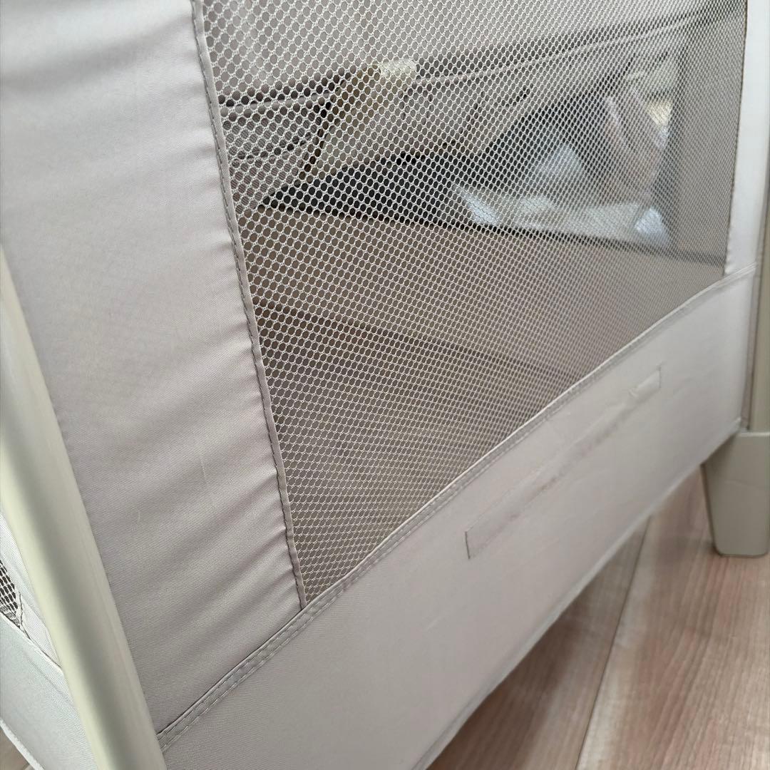 Apricaココネル折りたたみメッシュベビーベッド ブラウン