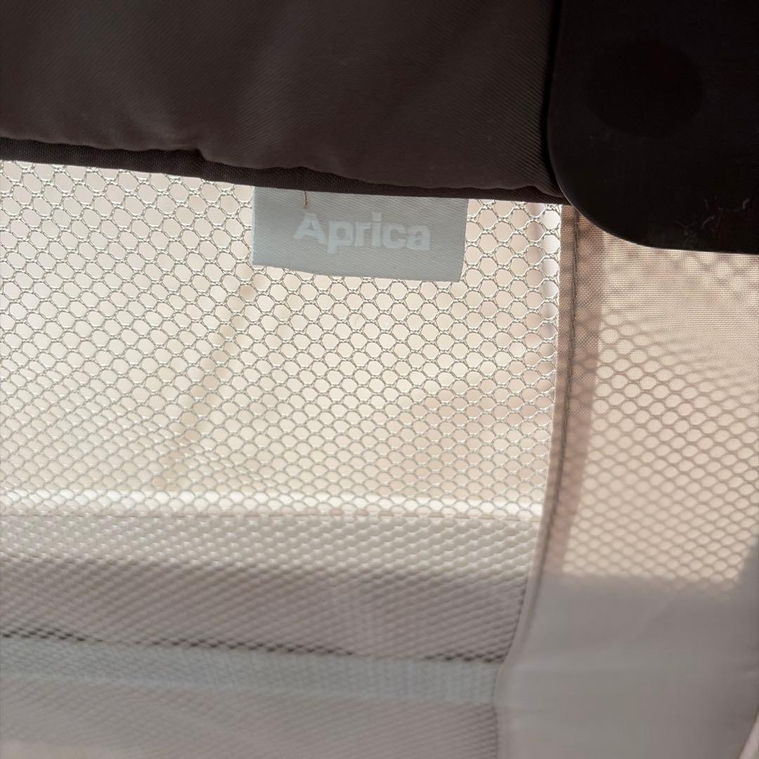 Apricaココネル折りたたみメッシュベビーベッド ブラウン