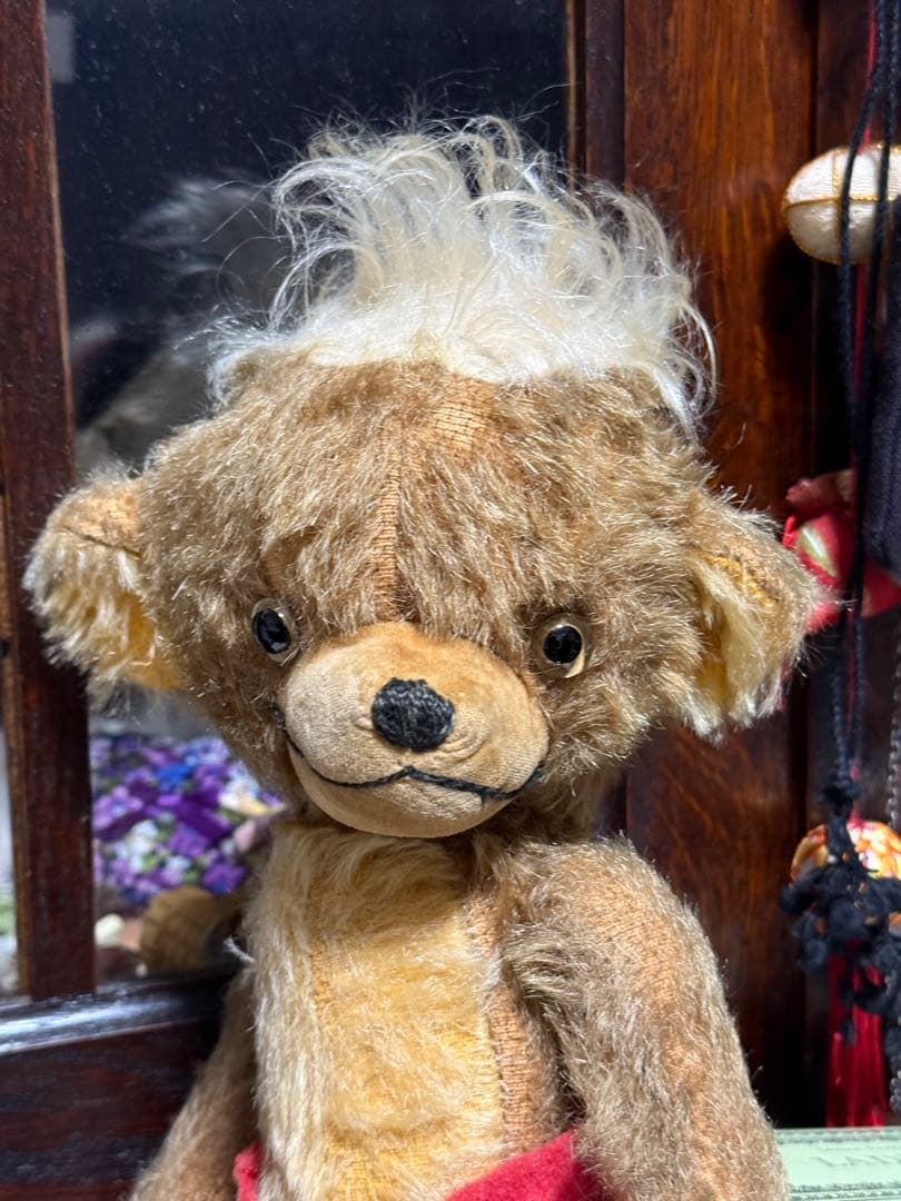 テディベア 赤いパンツ付き