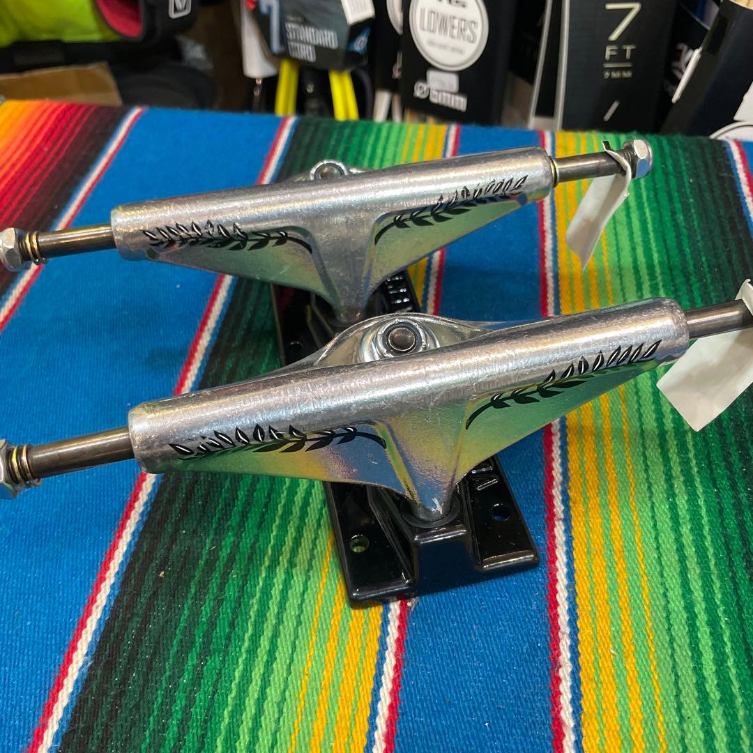 ベンチャートラック　スケートトラック　5.2HI スタンダード