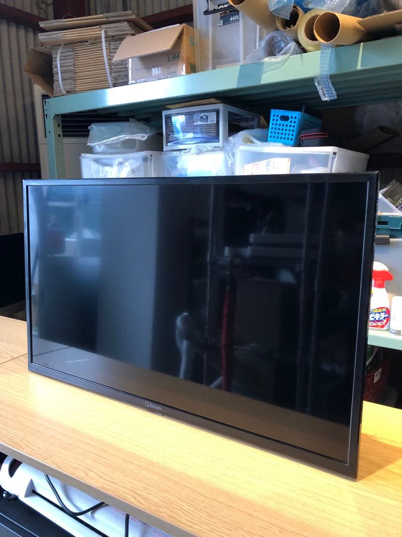 Qriom 32インチ 32V液晶テレビ 本体 2023年製　QRT-32W2K