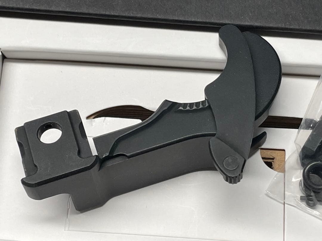 ＊Hobby JAPAN サムレストレバー ライカ　M10 ver. II