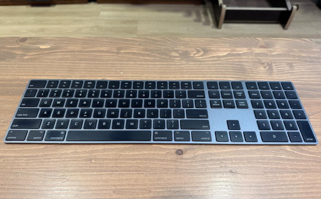 Magic Keyboard テンキー付き 英語（US） スペースグレイ