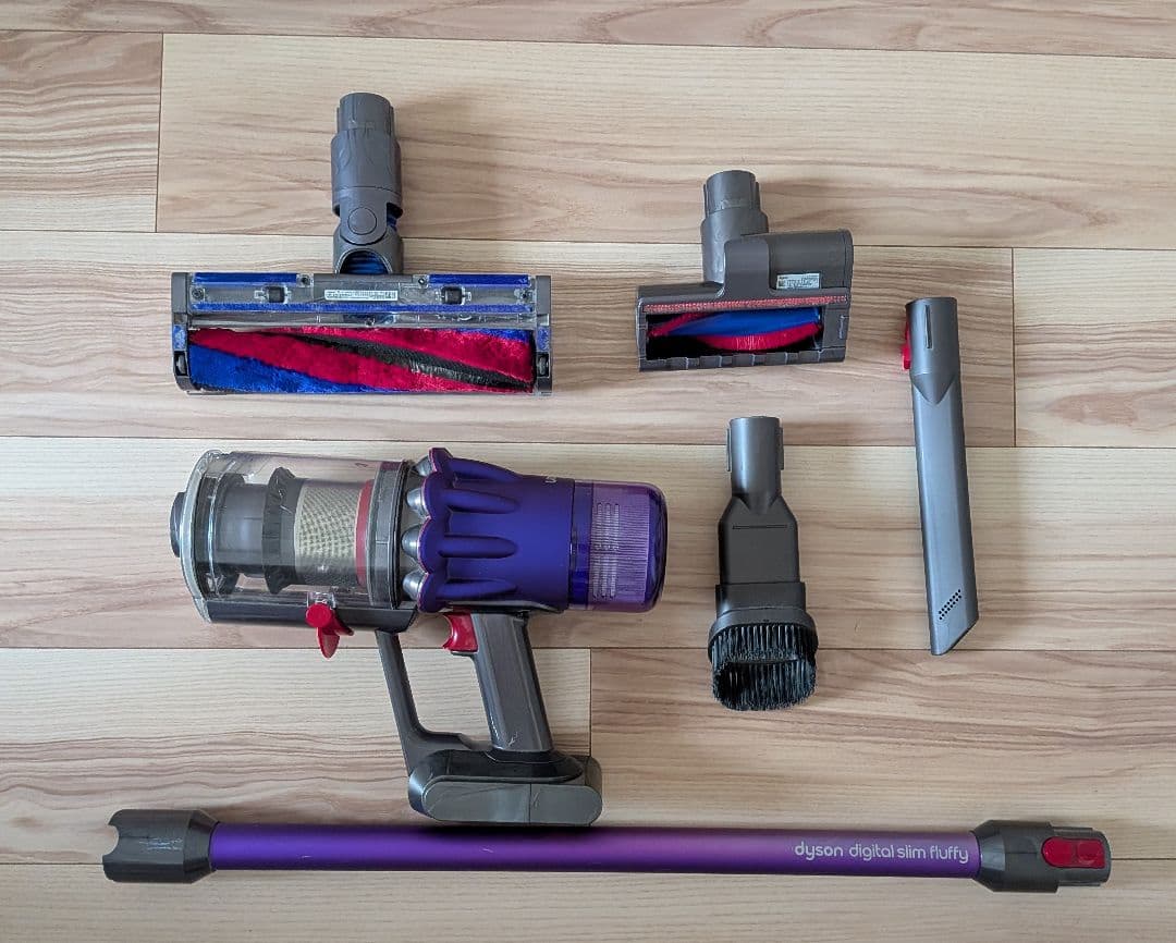 Dyson Digital Slim Fluffy掃除機 稼働確認済み、破損あり