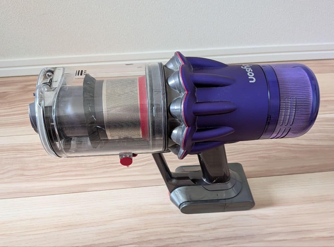Dyson Digital Slim Fluffy掃除機 稼働確認済み、破損あり