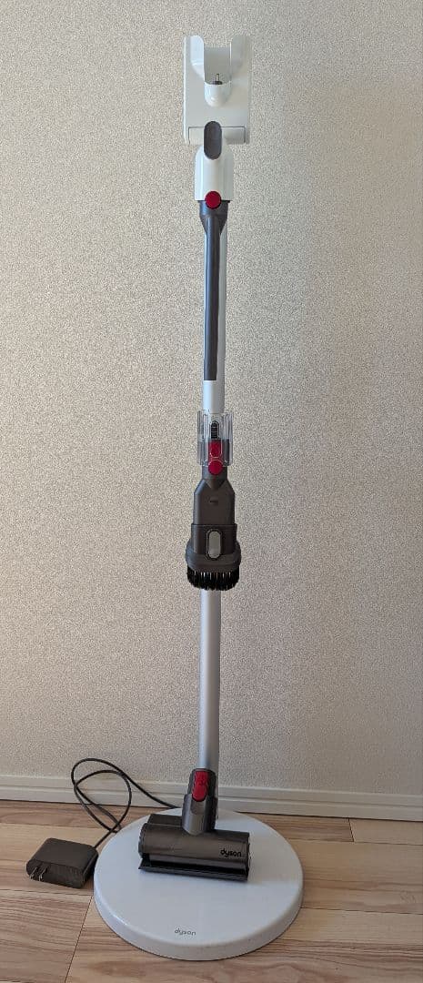 Dyson Digital Slim Fluffy掃除機 稼働確認済み、破損あり