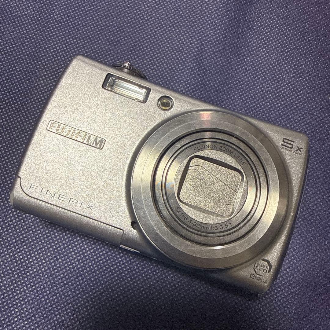 FUJIFILM Finepix F100fd コンパクトデジタルカメラ