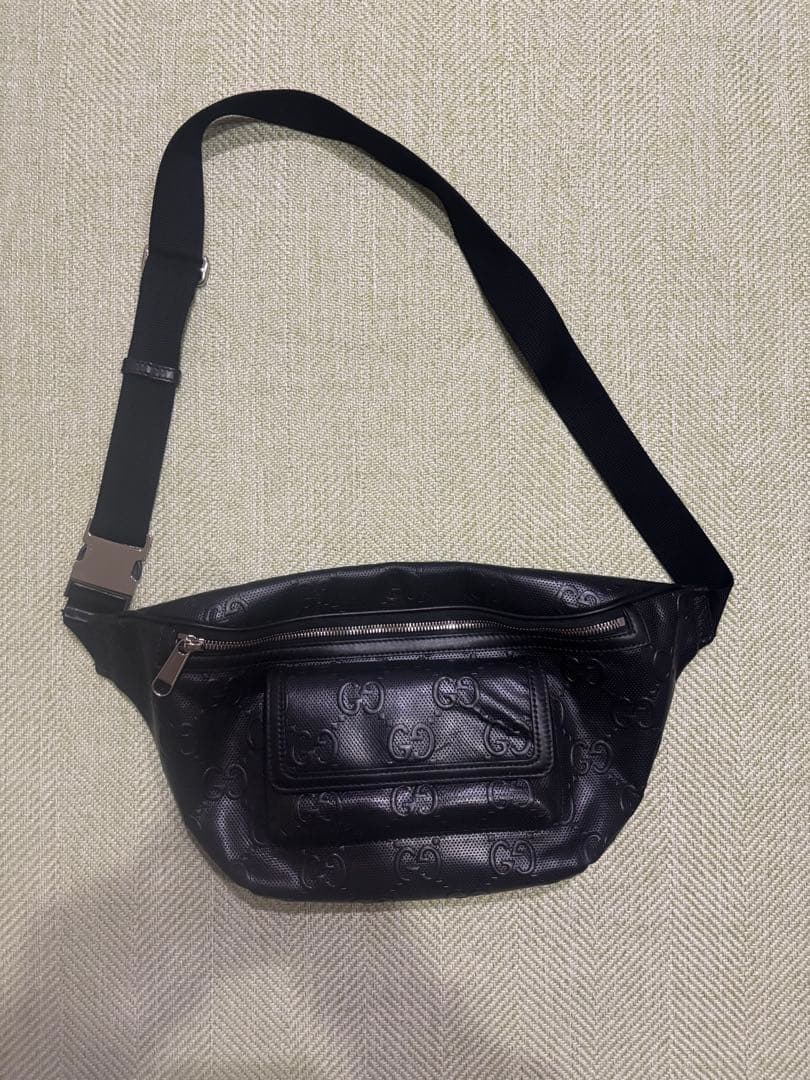 (めりかり)GUCCI グッチ GGエンボス レザー ベルトバッグ