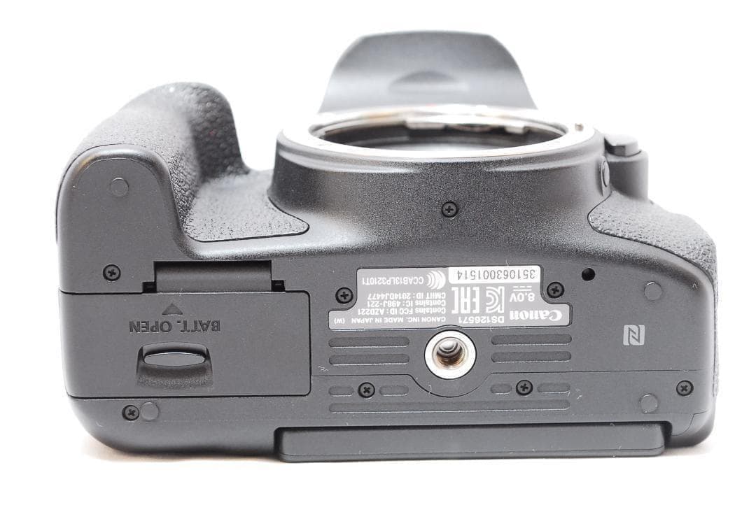 超美品✨Canon EOS KissX8i✨高性能標準レンズ 初心者◎ 一眼レフ