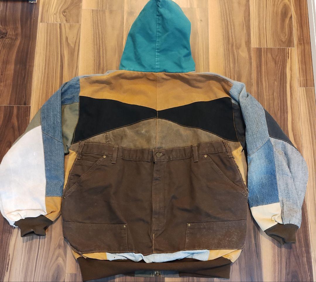マ*ト様 カーハート　パッチワークデザイン 再構築　アクティブジャケット型　古着