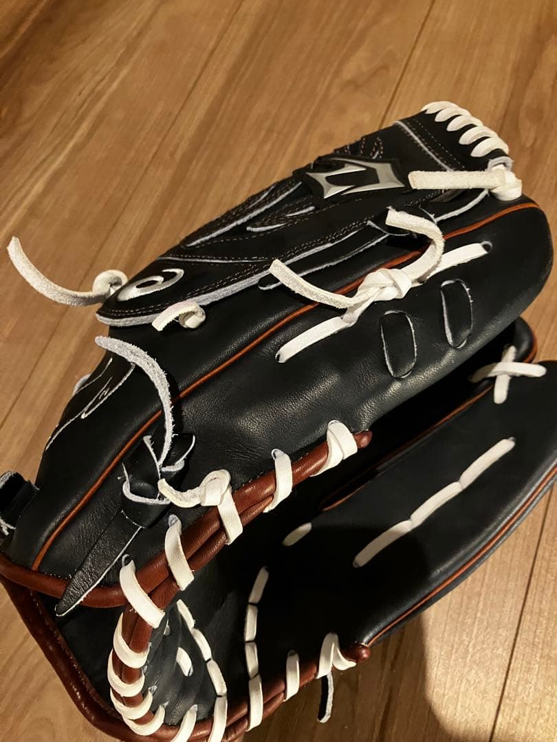 asics 軟式グローブ　ダルビッシュモデル