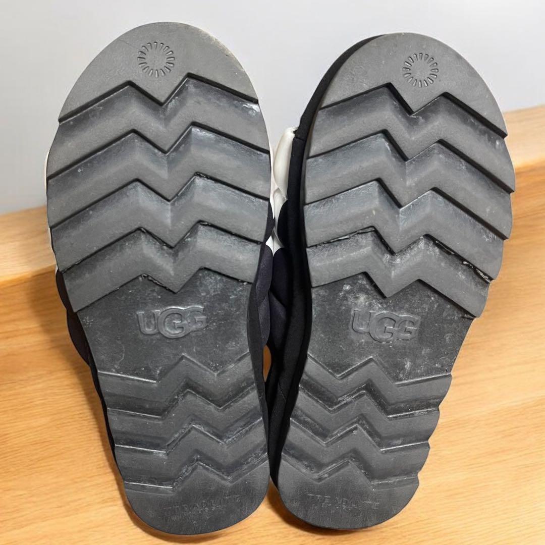 きぃーたぁん様UGG アグ Maxi Slide Logo サンダル 厚底 25