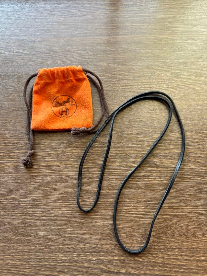 エルメス レザー ネックレス ラニエール ブラック 黒 革紐