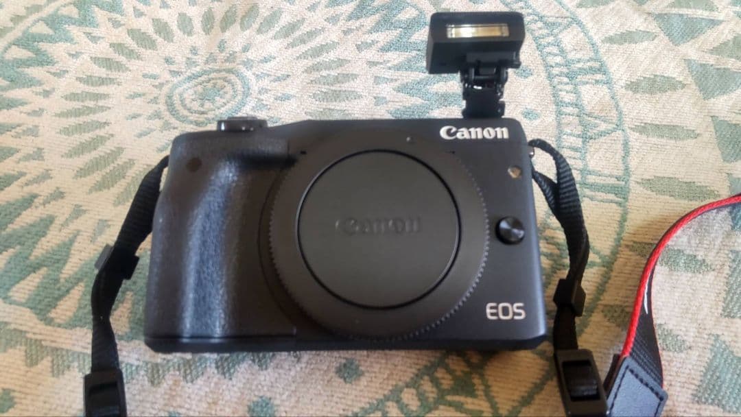 Canon EOS M3 ミラーレス一眼カメラ