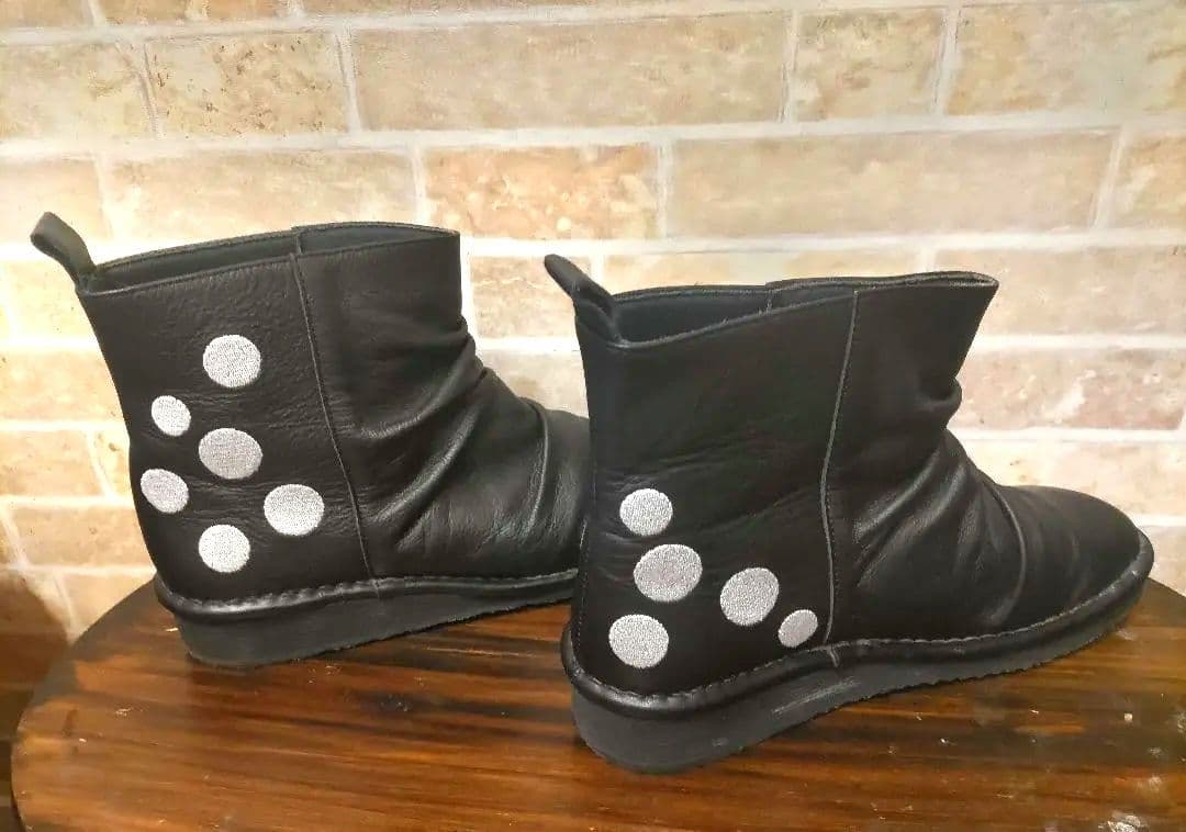 センソユニコ慈雨ショートブーツ23.5cm