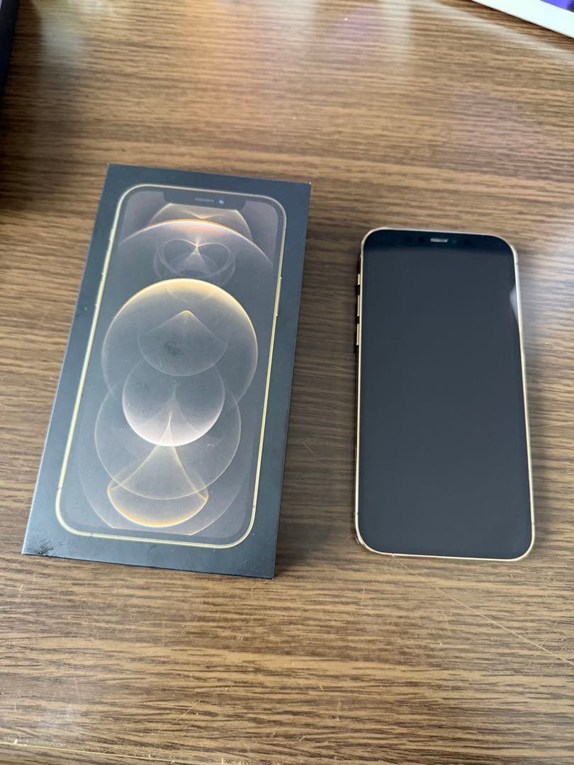 【美品】Apple iPhone 12Pro 256gb ゴールド
