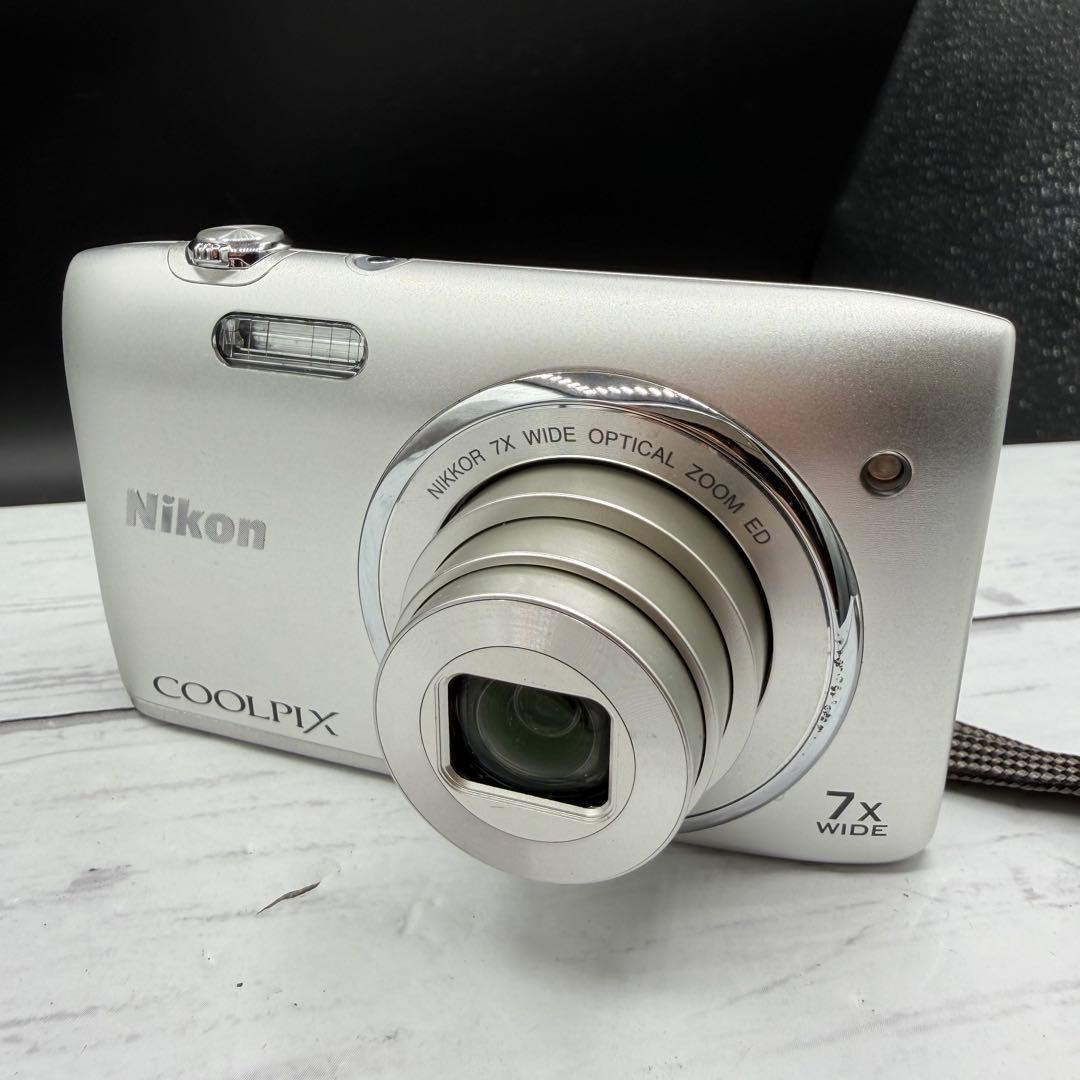 Nikon COOLPIX S3400 シルバー コンパクトデジタルカメラ