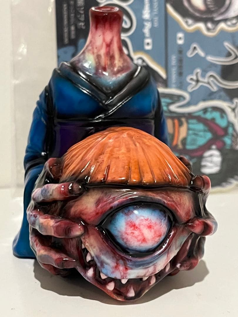 かっこわらい雑貨店 まちこ ソフビ フィギュア 着物 青 髪 オレンジ 血しぶき