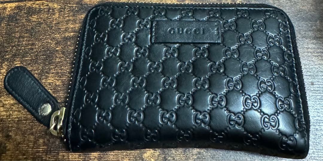 GUCCI ブラックレザー ケース　小銭入れ