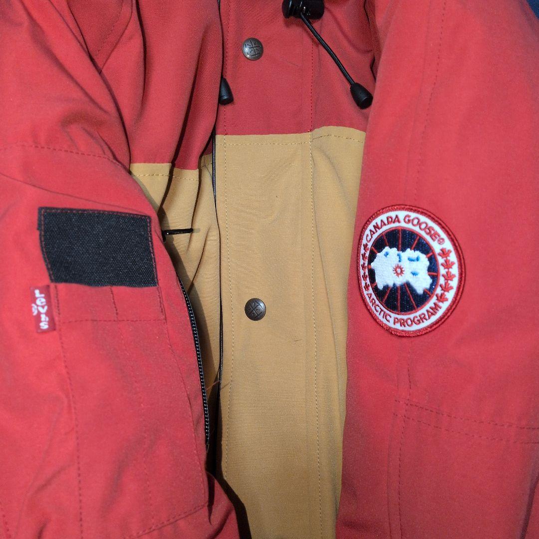 リーバイス×カナダグース　ダウンジャケット 世界300着限定