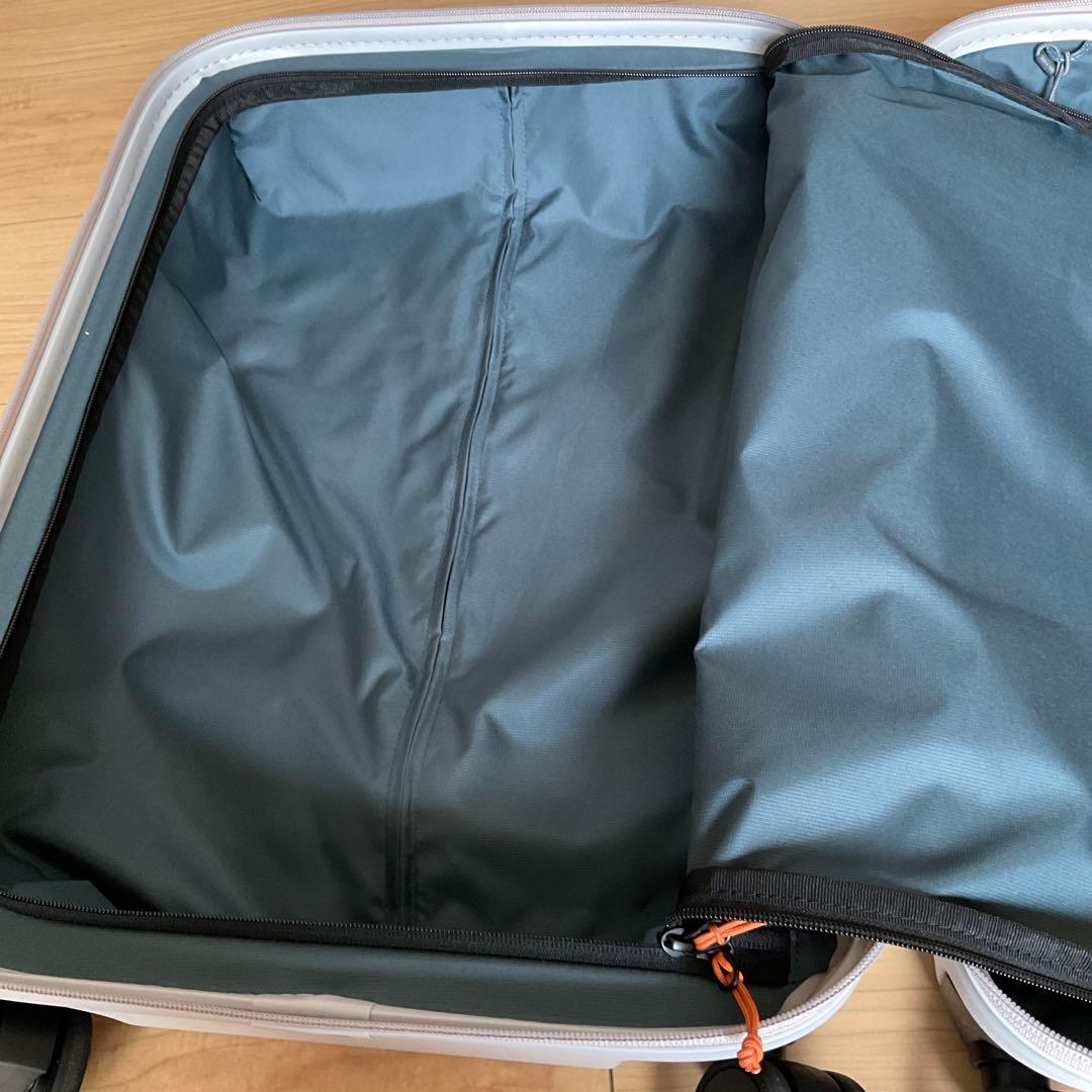 Bellroy Transit Carry-On Plus 39L (実容量)