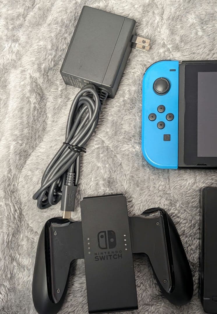 任天堂スイッチ 本体 Nintendo Switch joy-con 赤 青