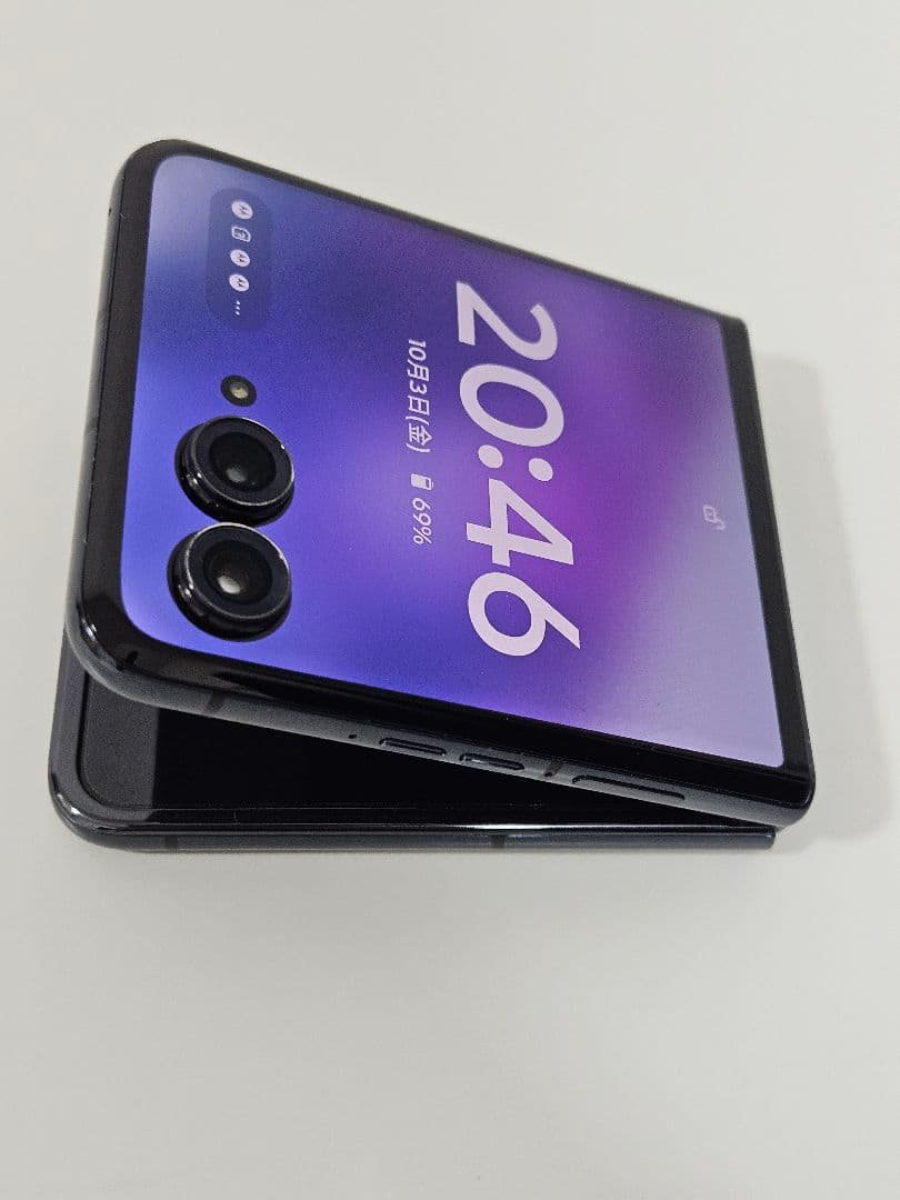 Motorola razr 50 ultra米国版12/256GB SIMフリー