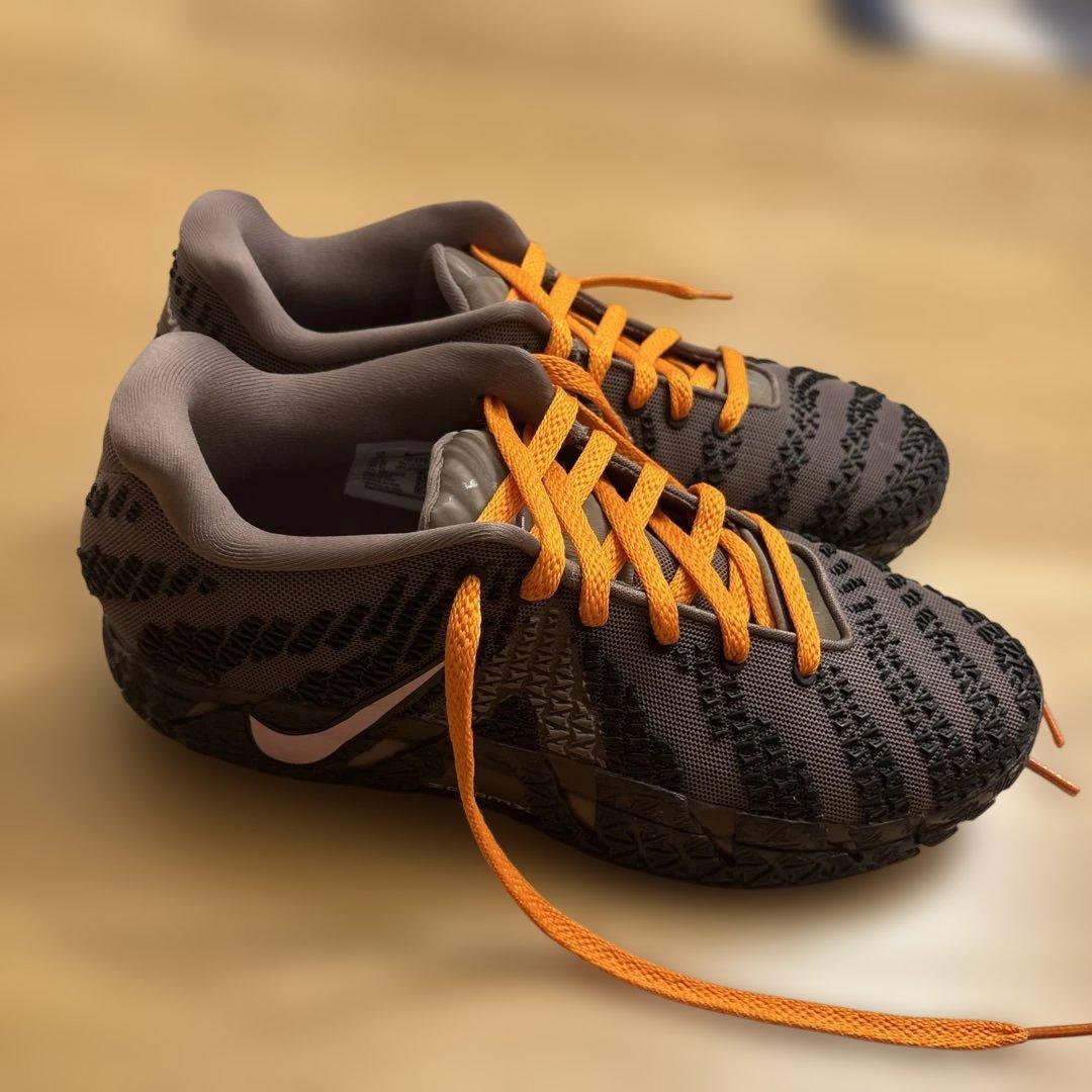 Nike バスケットボールシューズ JA3 グレー/オレンジ