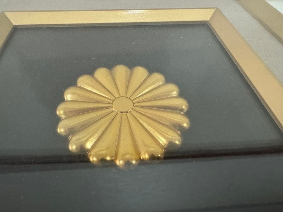 【大型・美品】勲三等瑞宝章 勲記 額縁のみ 木製枠 勲章額 叙勲額