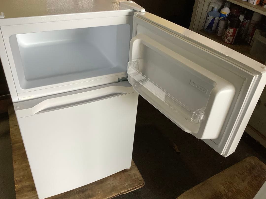 【mochan_ 】2ドア冷蔵庫 PRC-B092D-W 87L 21年製