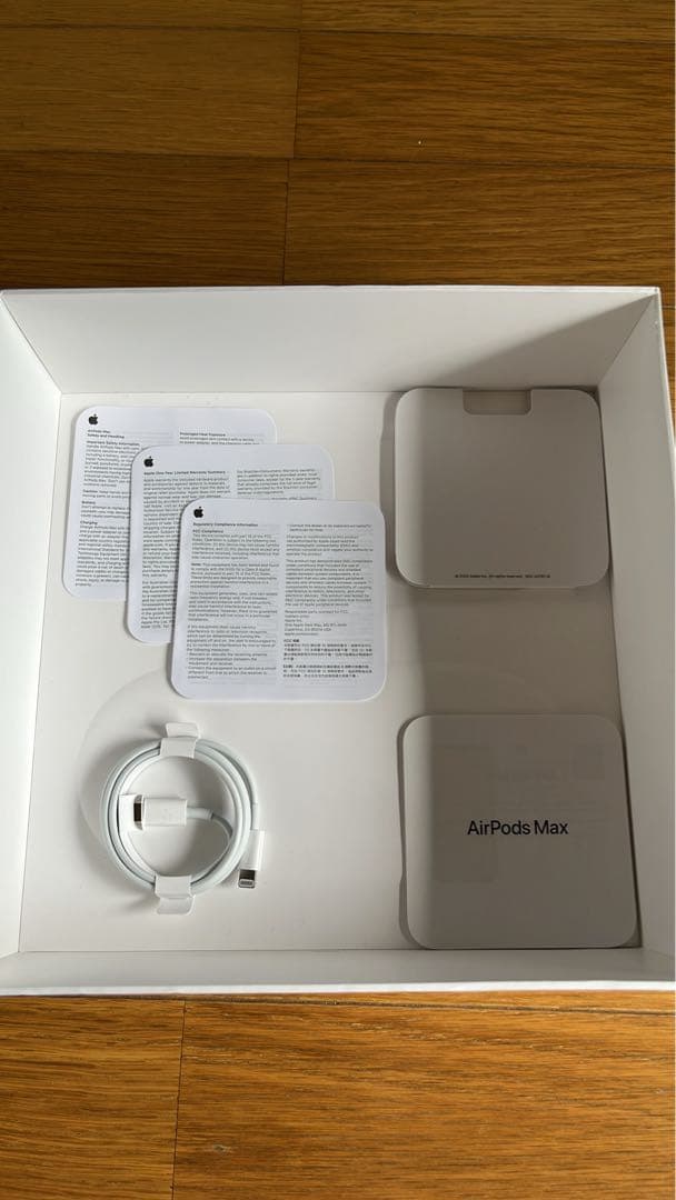 Apple AirPods Max ヘッドホン