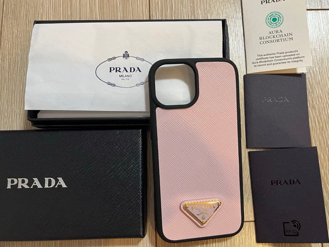 最終価格★PRADA★ピンク★iPhoneケース★iPhone15 サフィアーノ