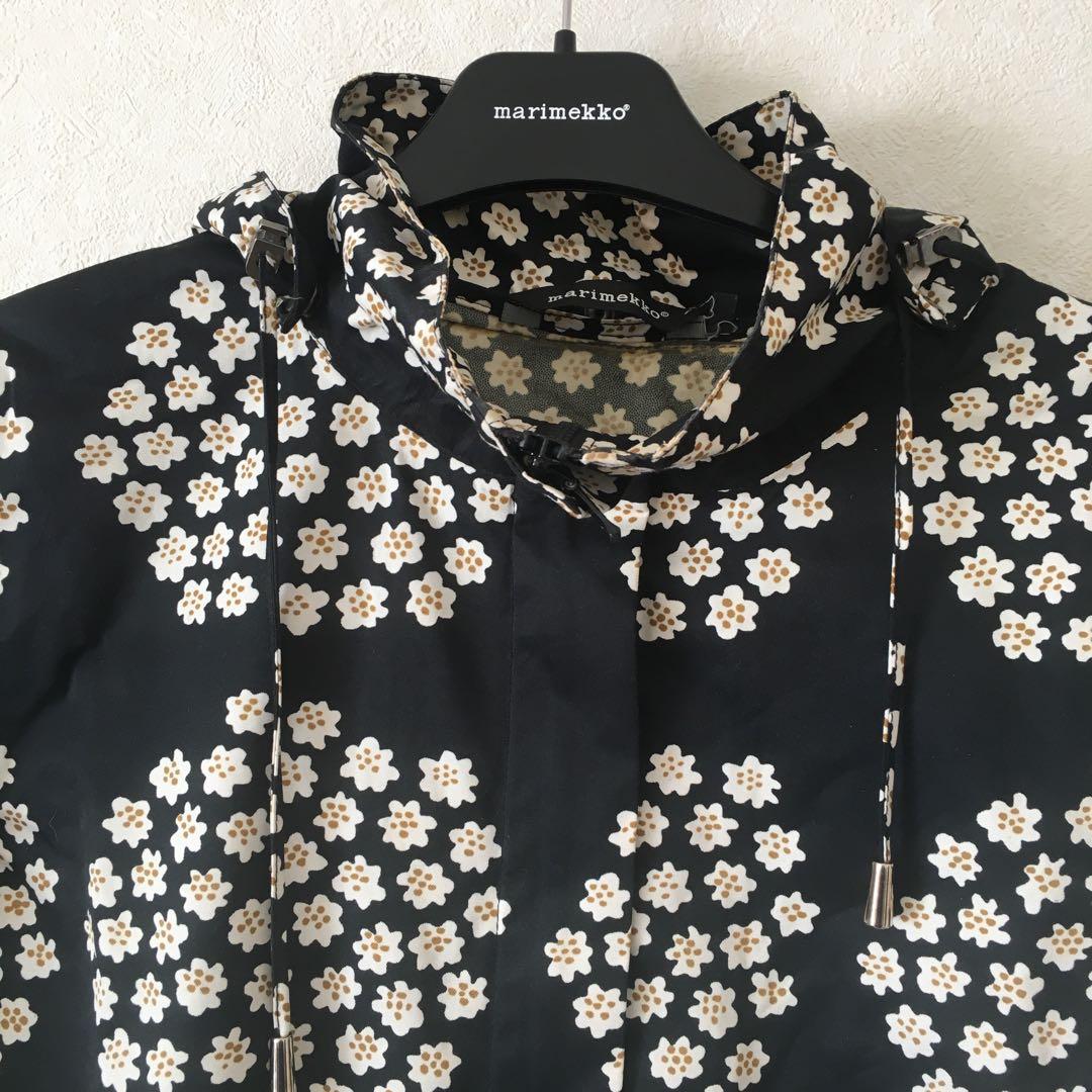 マリメッコ　プケッティ　レインコート　ブラック