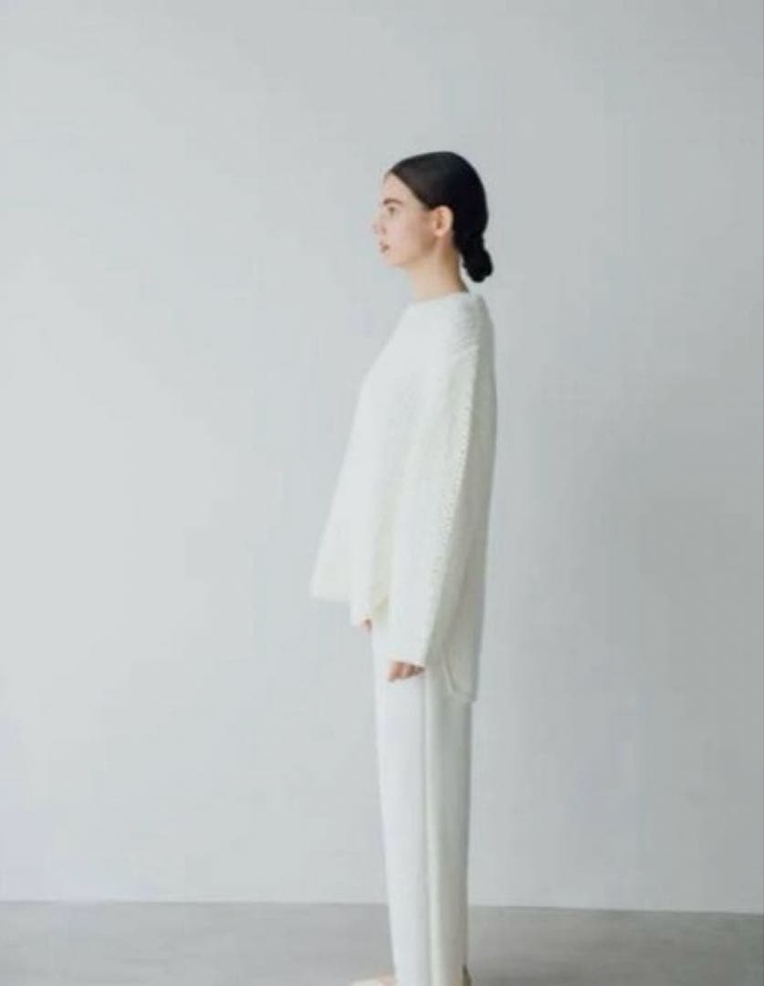 ella_selectshopエラ♡ラウンドヘムニット アイボリー