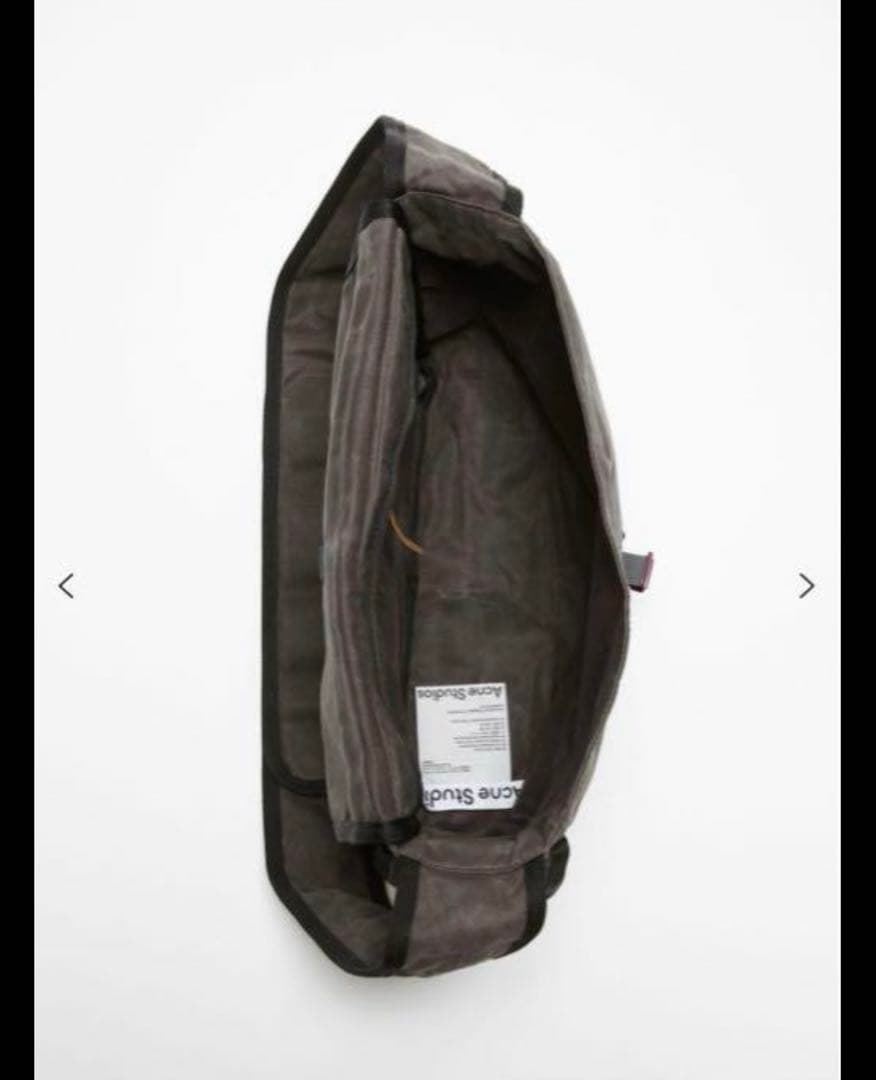 Acne Studios アクネストゥディオズ ショルダー　バッグ