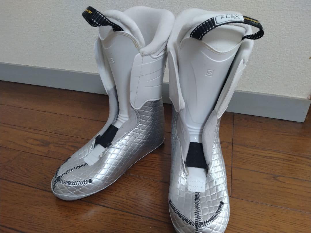 サロモン 女性用スキーブーツ 23.5cm