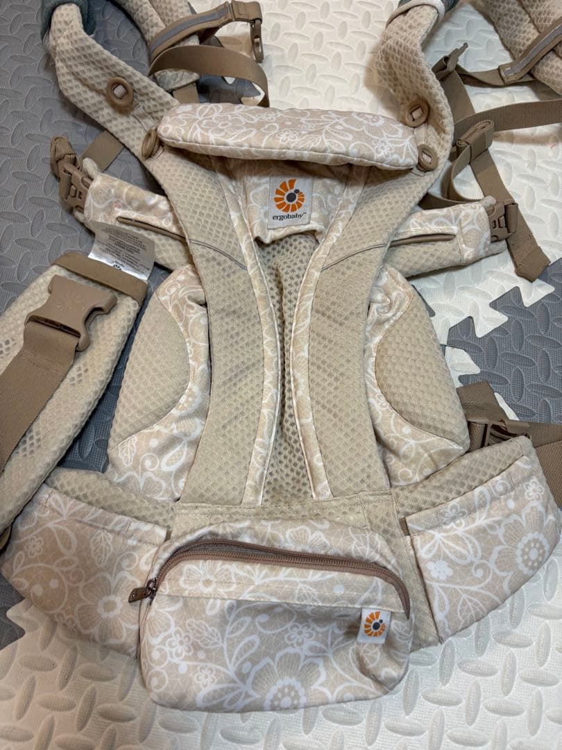 メッシュ抱っこ紐 クリーム色 花柄