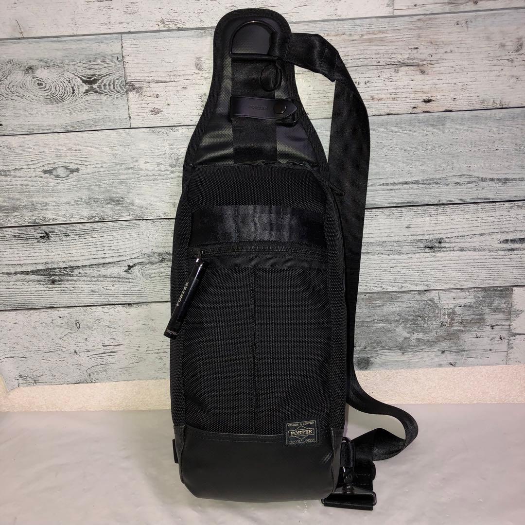 未使用級✨ポーターヒート スリングショルダー ボディバッグ マグライト ブラック