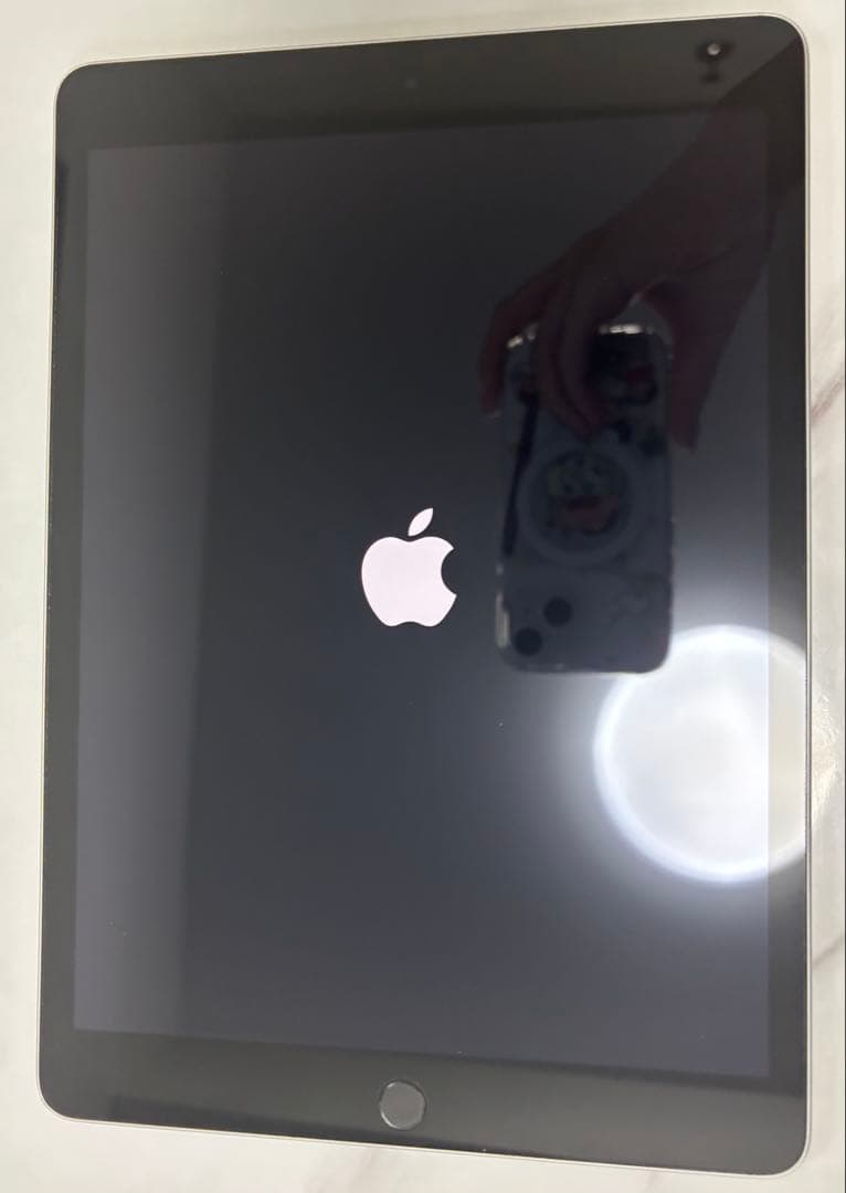 【新品に近い美品】Apple iPad(第9世代)スペースグレー 64GB 本体