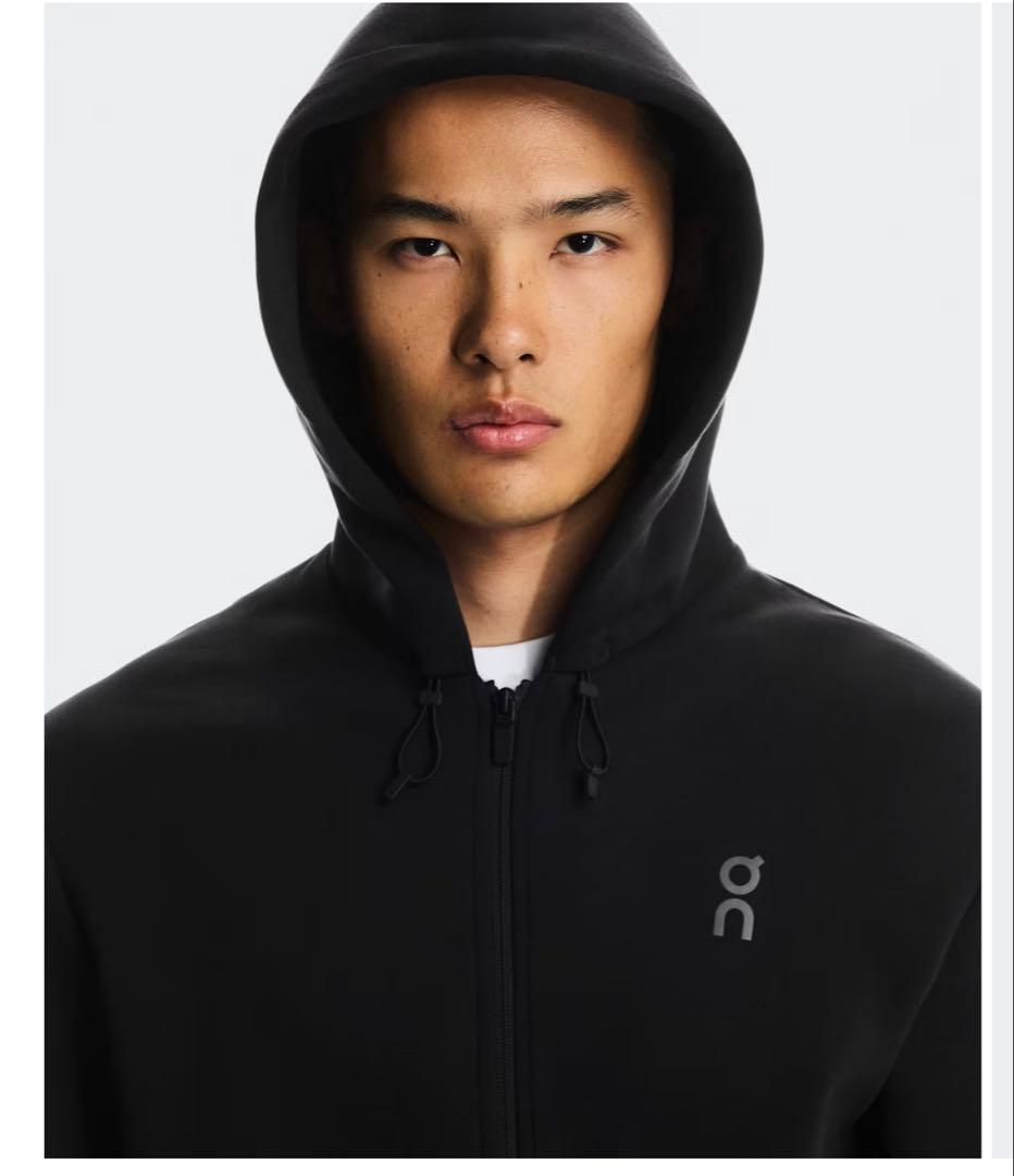 【美品】On Focus Tech Zip Hoodie