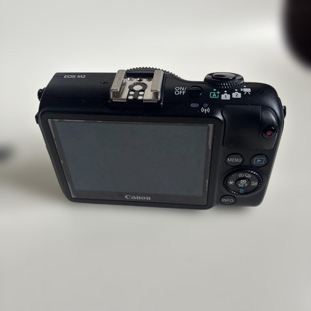 Canon EOS M2　ダブルレンズキット