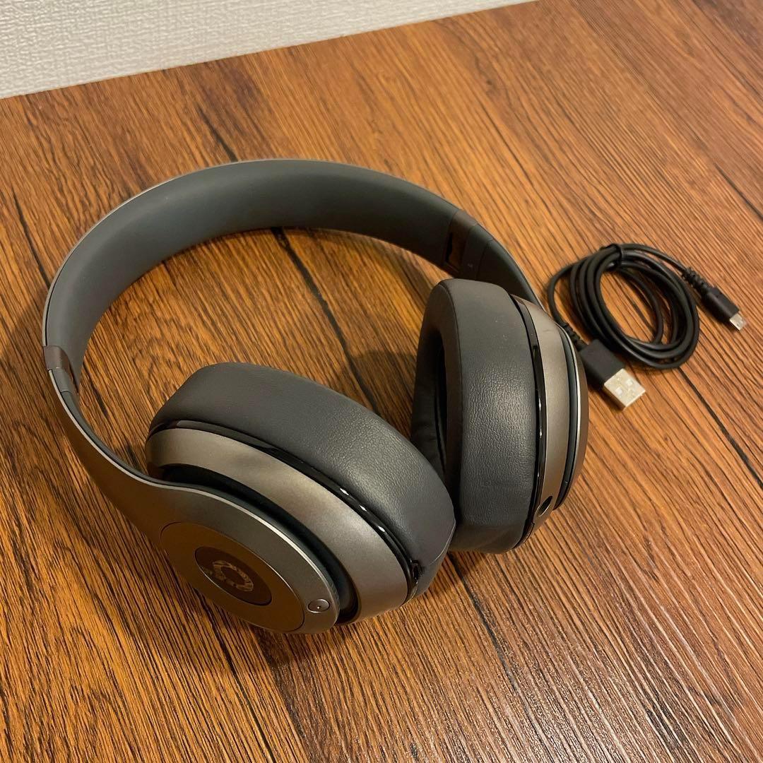 《希少カラー》BEATS STUDIO WIRELESSチタニウム
