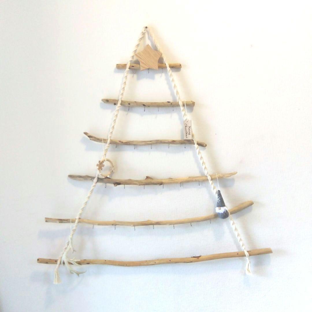 大きな流木ツリー 　アドベントカレンダー