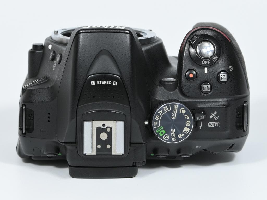 【美品】 ニコン　Nikon D5300 レンズキット