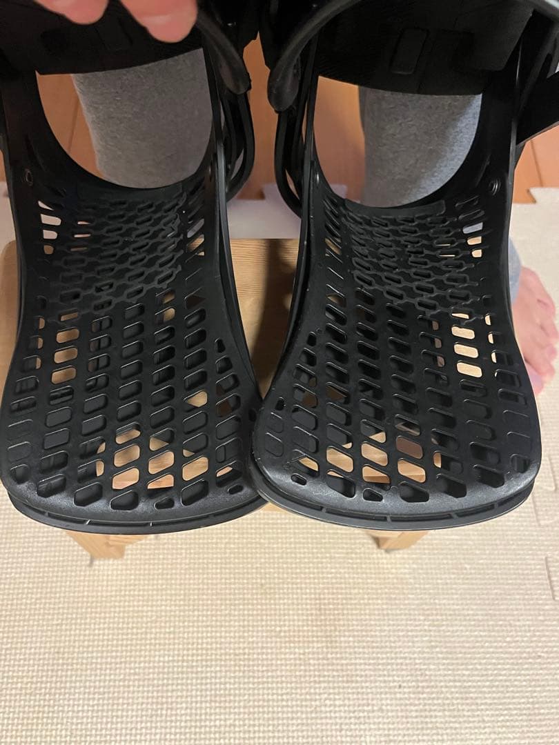 2/22まで出品　バートン　ジェネシス　リフレックス　サイズM ブラック